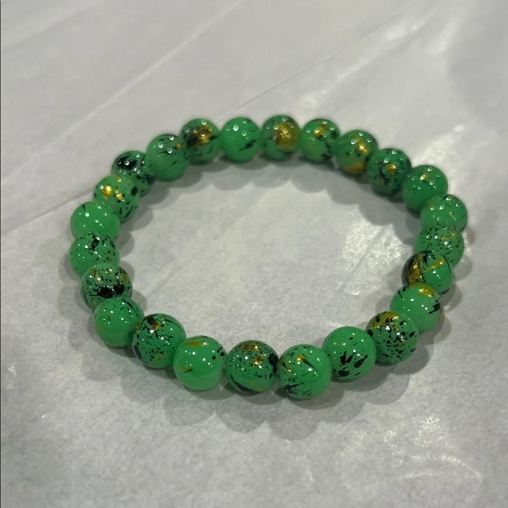 Vibrant Green and Gold Speckled Bracelet